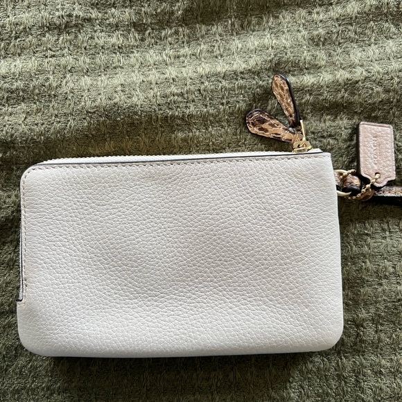Coach white leather wallet - Picture 2 of 6